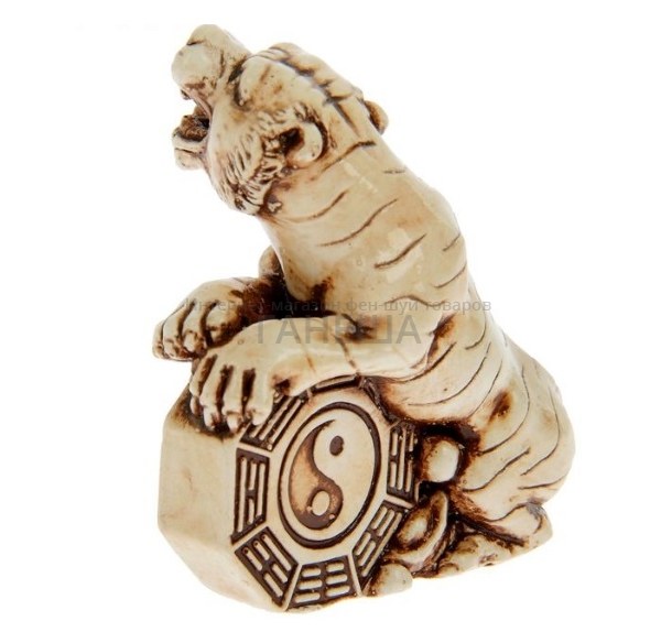 Фото символов года. Тигр фен шуй. Тигр из керамики. Керамическая сувениры тигра. Статуэтка Тигренок с часами.